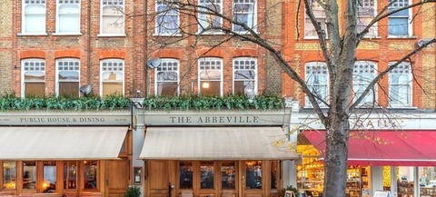 View of pub and cafe on Abbeville Road