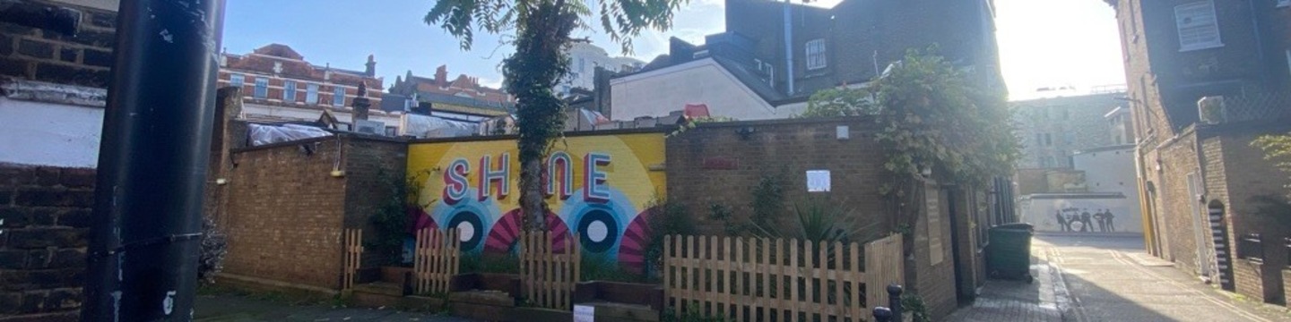 Parklet on Prescott Place in daylight